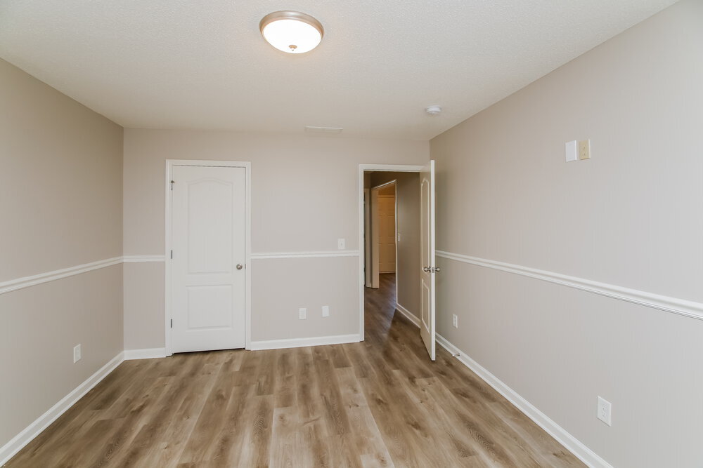 Building Photo - 225 Comet Ct