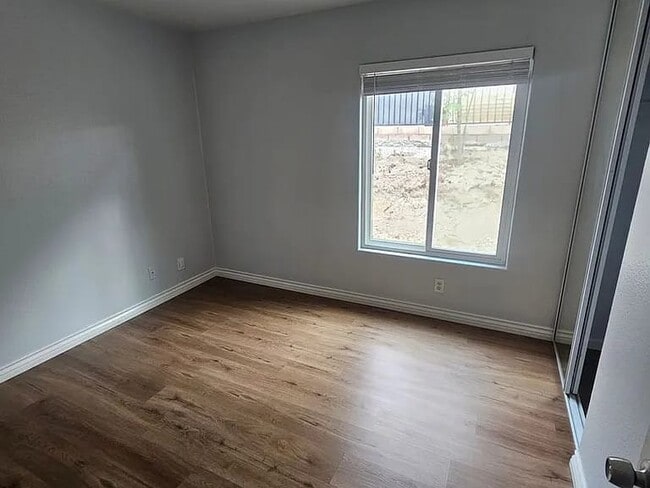 Building Photo - 434 Vista Del Norte