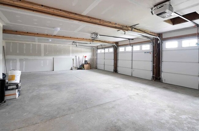 Building Photo - 4488 Merrick Rd