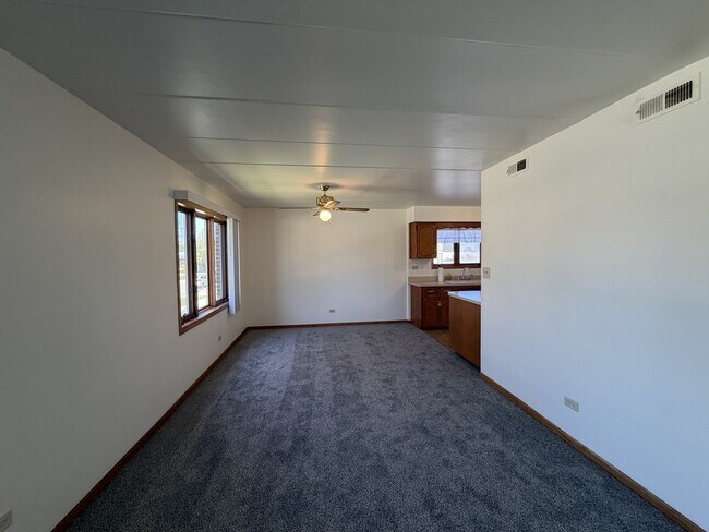 Building Photo - 8659 Meade Ave