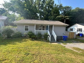 Building Photo - 489 W Outer Dr