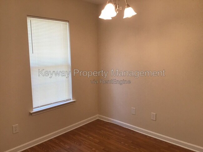 Building Photo - 306 Brock Ln