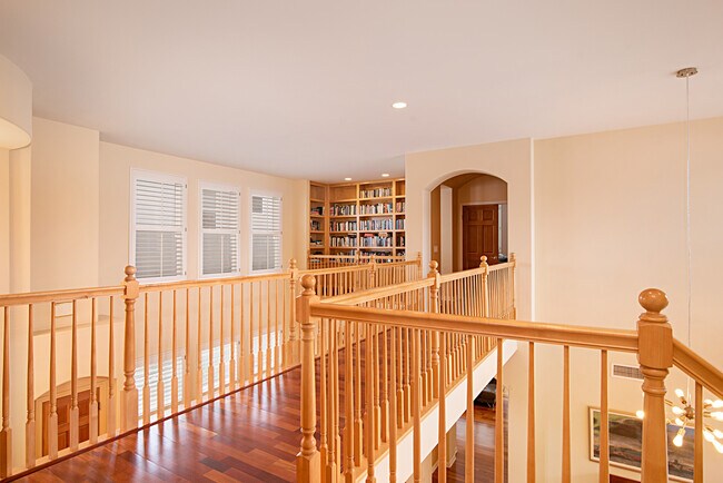 Building Photo - 14061 Mercado Dr