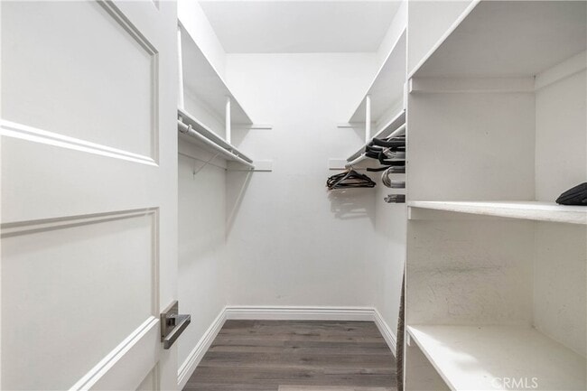 Building Photo - 1305 N Columbus Ave