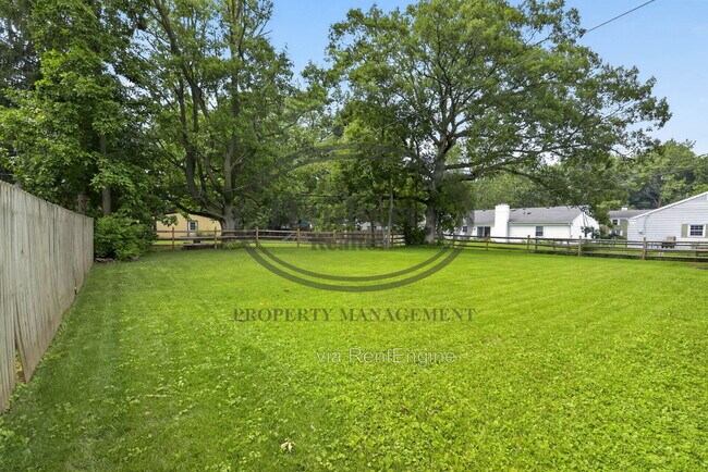 Building Photo - 6051 Graystone Dr