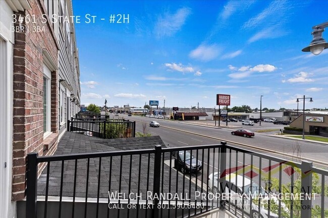 Building Photo - Beautiful Townhome in Salt Lake City