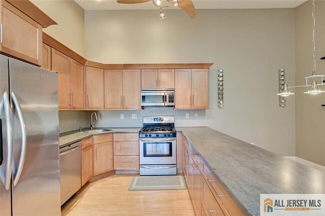 Building Photo - 268 Kempsey Dr
