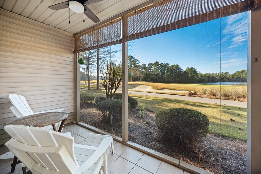 Building Photo - 568 Pinehurst Ln