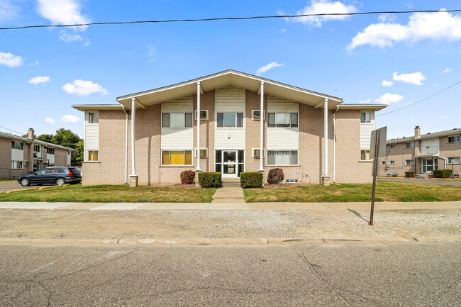 Building Photo - 720 Harrison Blvd