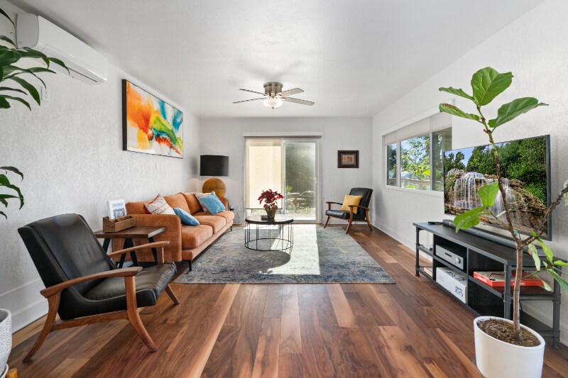 Building Photo - 3610 Mary Ln