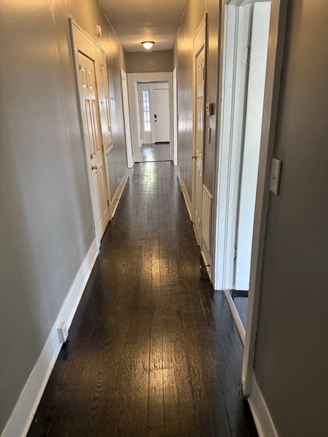 Building Photo - 919 Inverness Ave