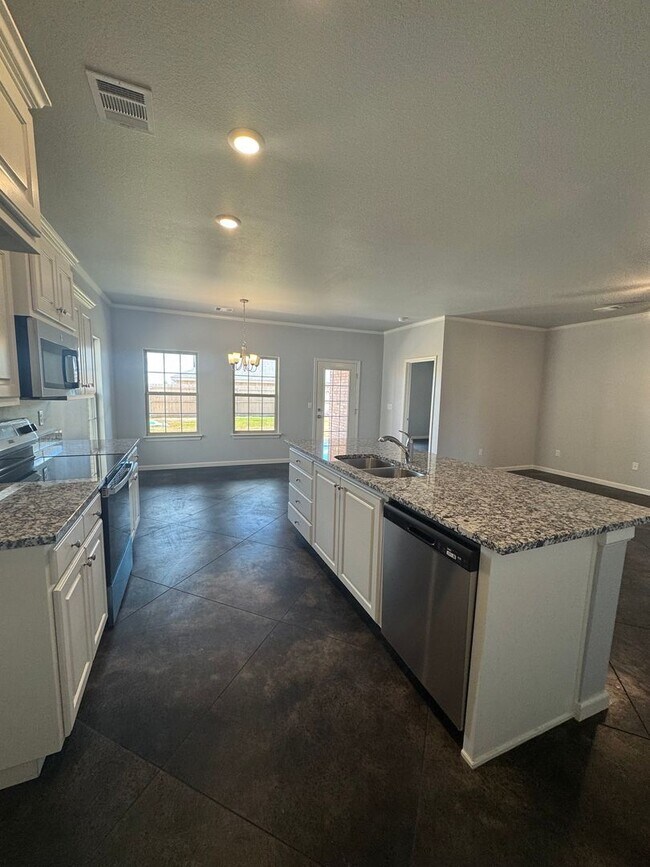 Building Photo - New built located in Beacon Pointe area!!!...