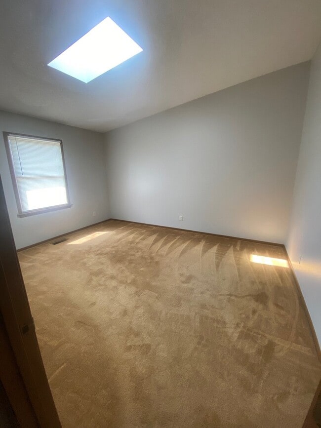 Building Photo - 1826 Kerrybrook Ct