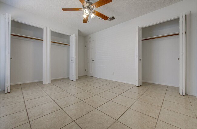 Building Photo - 1200 Westcott Dr