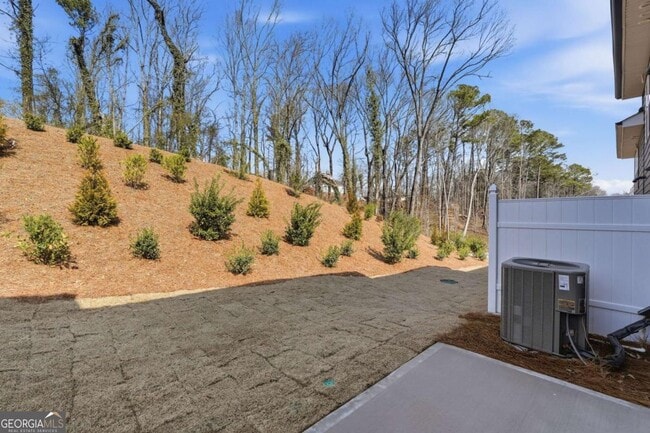 Building Photo - 187 Redbud Rd