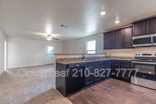 Building Photo - 15266 Snug Harbor Way