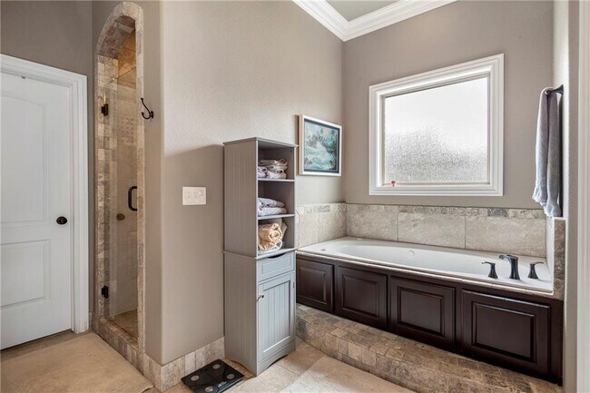 Building Photo - 4502 NE Birchgrove Pl