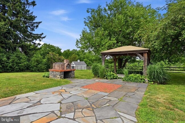 Building Photo - 1058 Glen Hall Rd