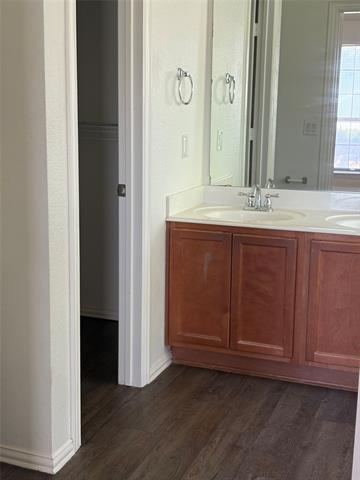 Building Photo - 1104 Saddle Ct