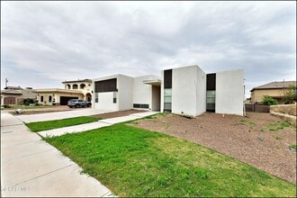 Building Photo - 5973 Cartagena Cir