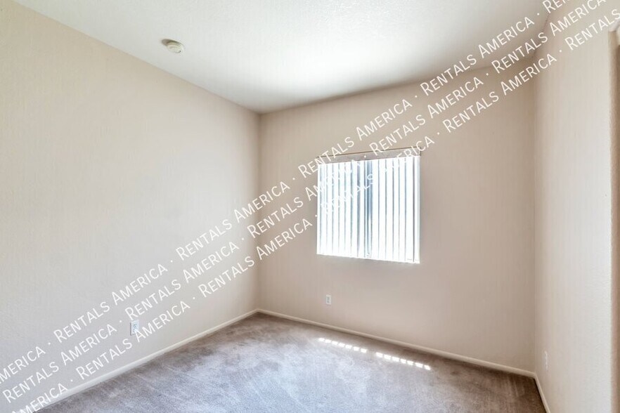 Building Photo - 9325 N Scarlet Canyon Dr