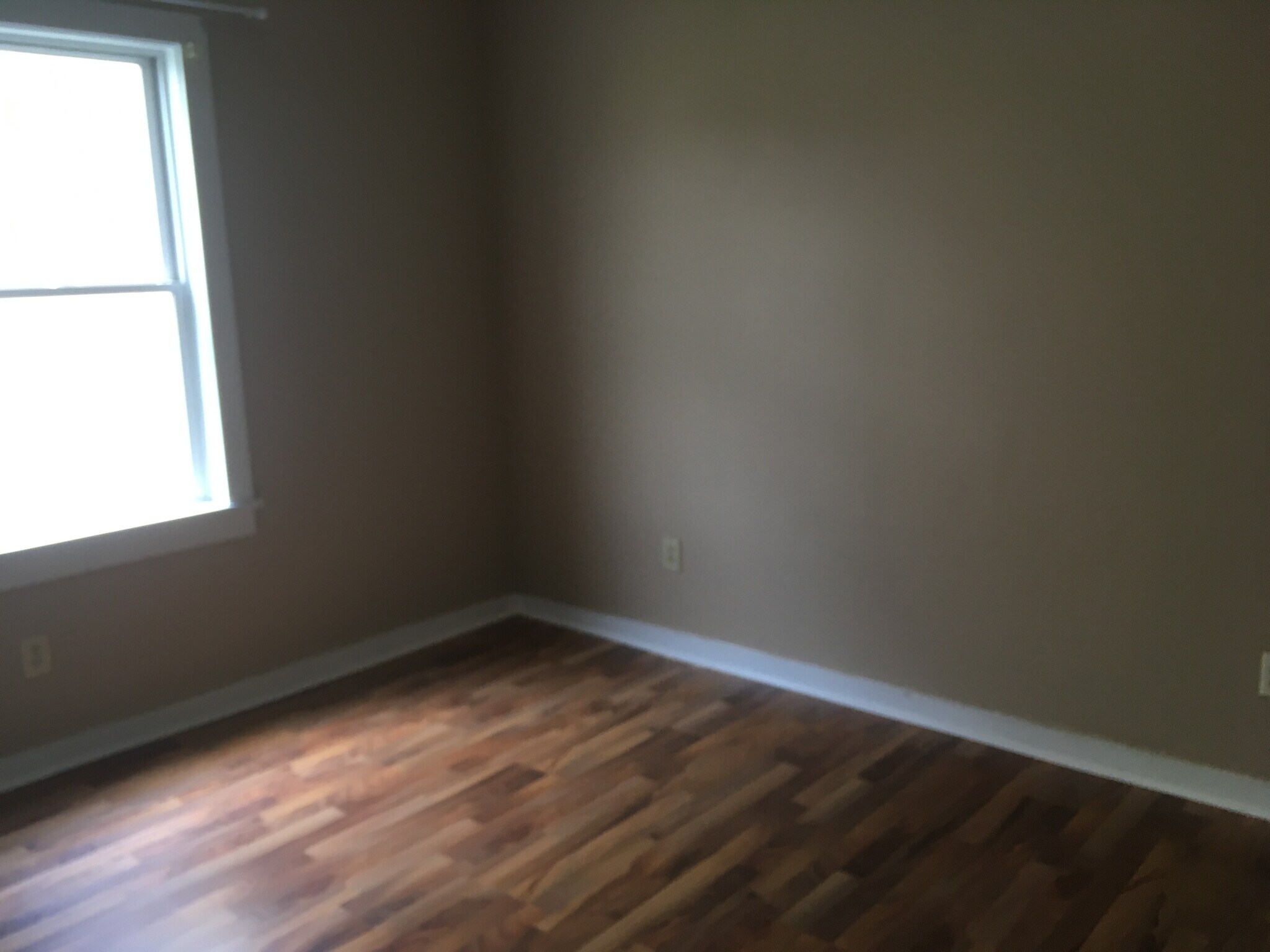 Building Photo - 657 Marion Ct