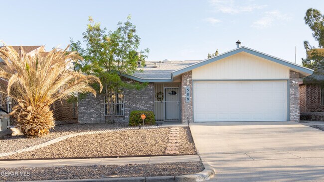Building Photo - 588 Mogollon Cir