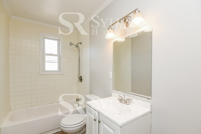 Building Photo - Rest. Relax. Recharge. Home awaits!