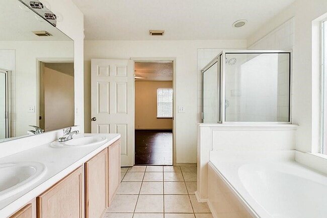 Building Photo - 19323 Colony Grove Ln