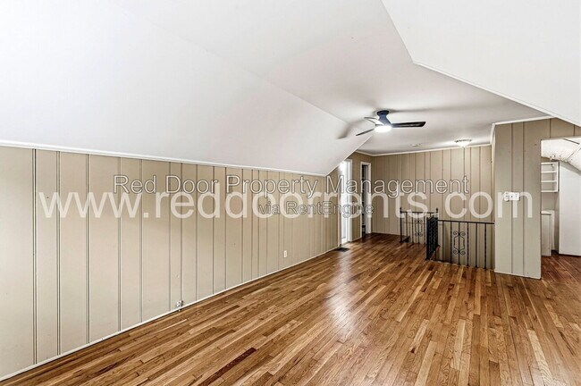 Building Photo - 129 E 49th St
