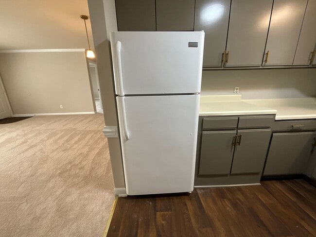 Building Photo - 1006 W Barton St