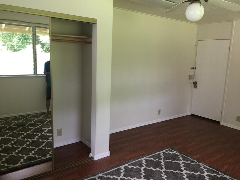 Building Photo - 3246 Kaohinani Dr