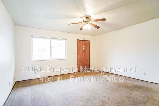 Building Photo - 8011 SE Otty Rd