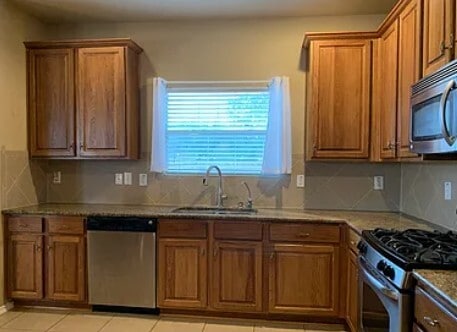 Building Photo - 15114 Wing Heart