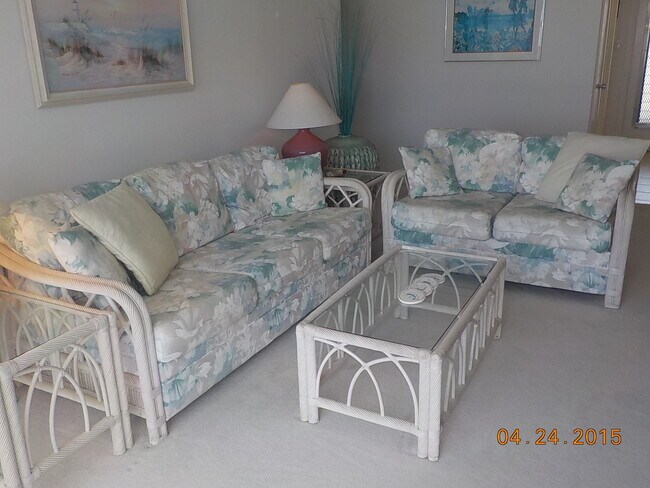 Building Photo - 100 The Esplanade S