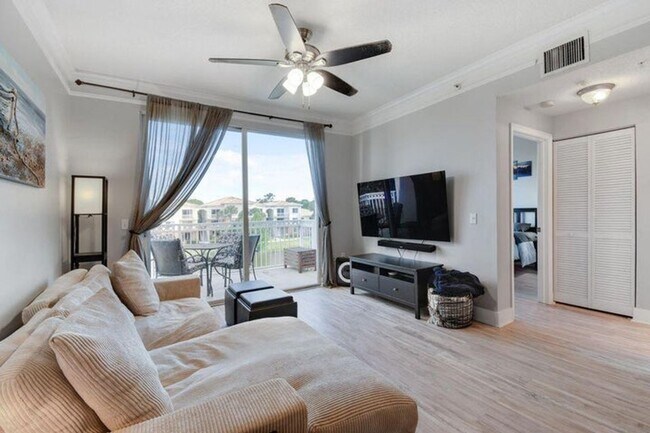 Building Photo - 7302 Myrtlewood Cir W