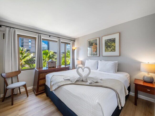 Building Photo - 2140 Kuhio Avenue-SI ID1327716P