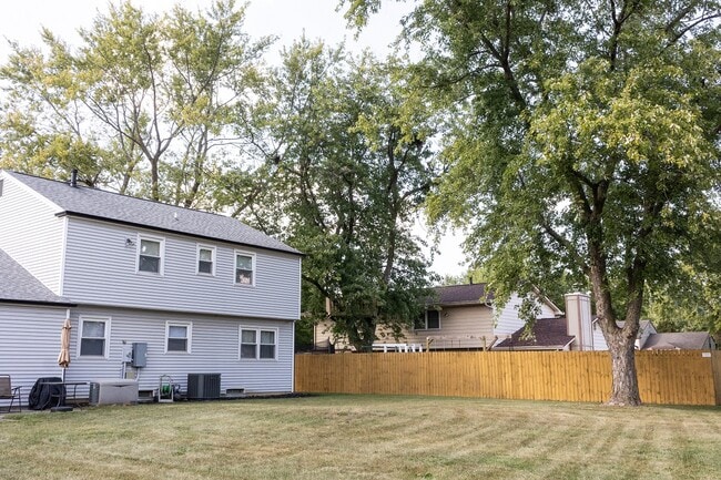 Building Photo - 3130 Bellshire Way