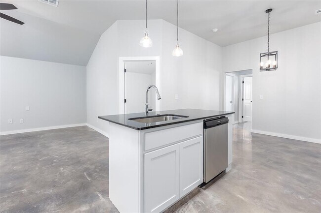 Building Photo - 2325 SW 90th Pl