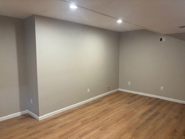 Building Photo - 4 Bedroom Home in Sartell on the Mississip...