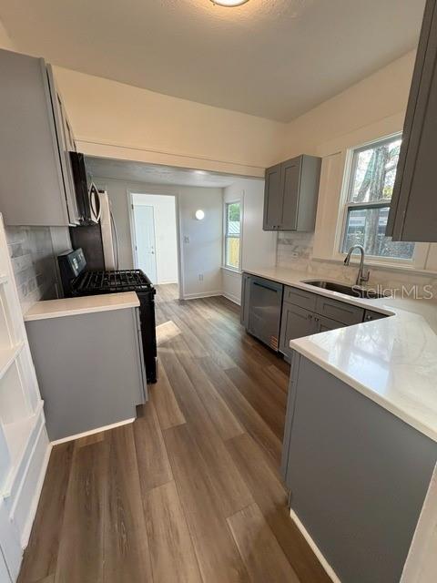 Building Photo - 911 Hart St