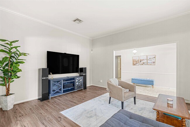 Building Photo - 5606 Graystone Ln