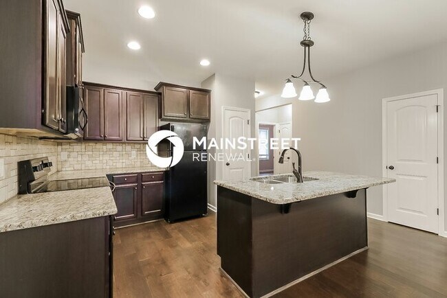 Building Photo - 3 Bedroom Pet-Friendly Home in CLAYTON, NC with Main Street Renewal