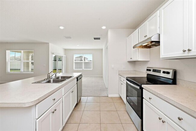 Building Photo - 2725 Dumont Ln