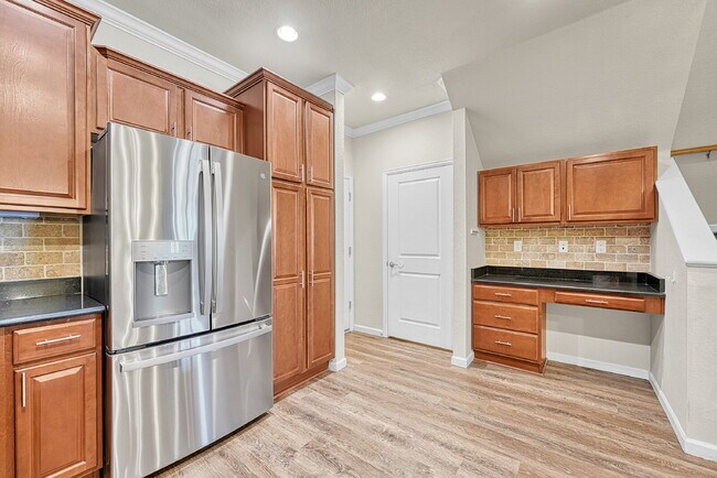 Building Photo - $2,699 - 2 Bed, 2.5 Bath Condo in Centenni...