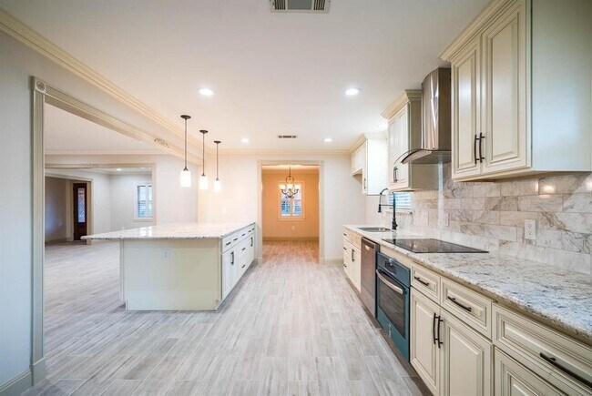 Building Photo - 5046 Yarwell Dr