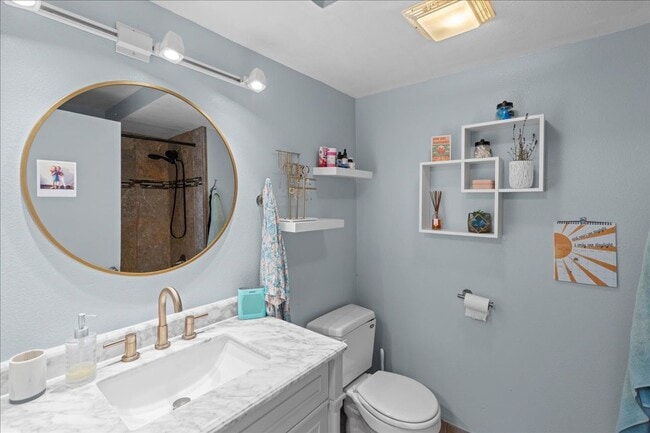 Building Photo - 2br - Kihei Shores-Nice and Cool 2/2 Groun...