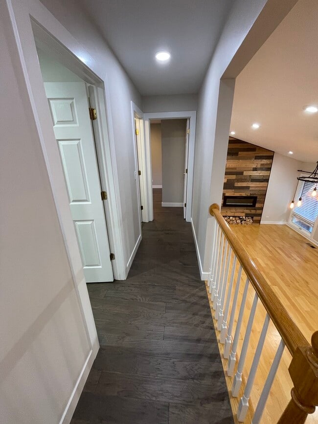 Building Photo - 1160 Osterman Ave