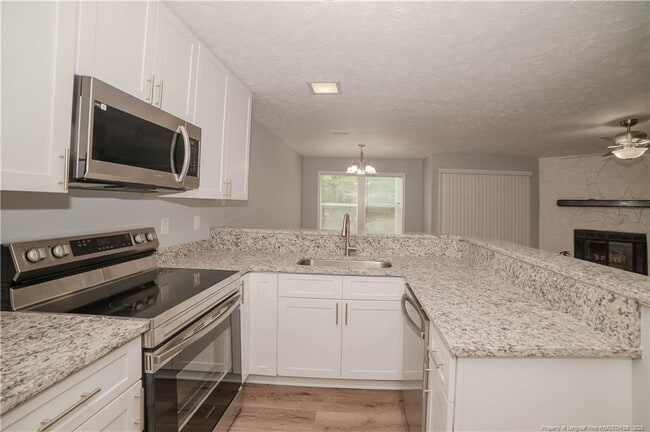 Building Photo - 1021 Wood Creek Dr