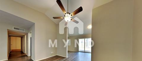 Building Photo - 2822 Canary Ln